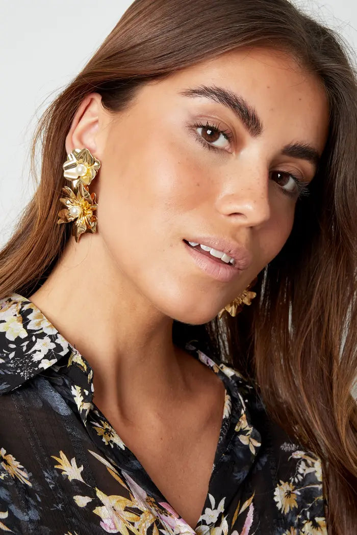 Gold Double Flowers Earrings