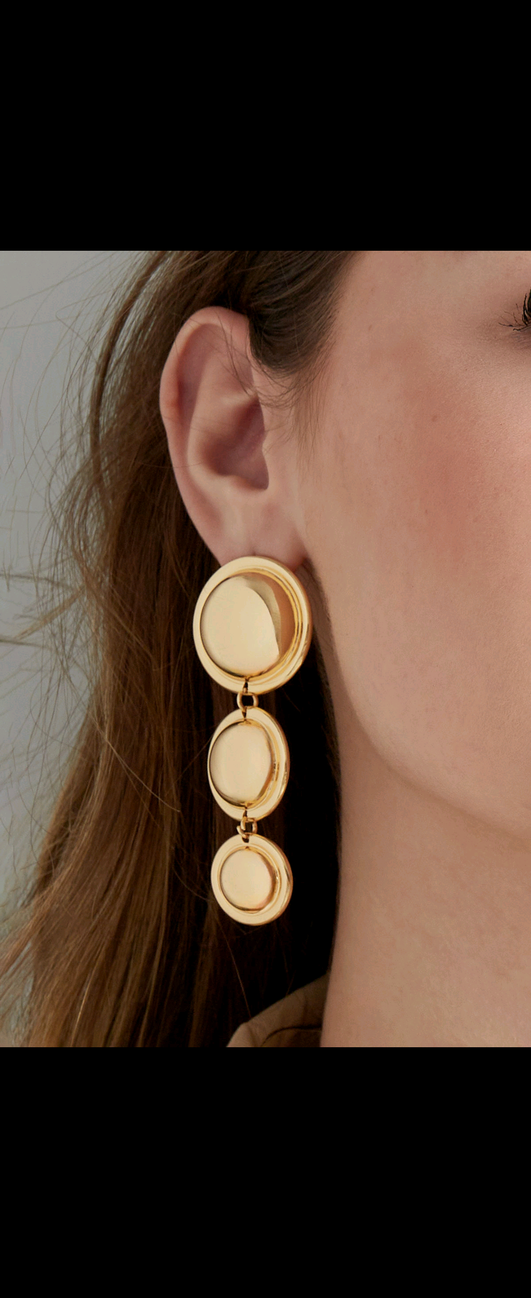 Gold Circle Drop Earring