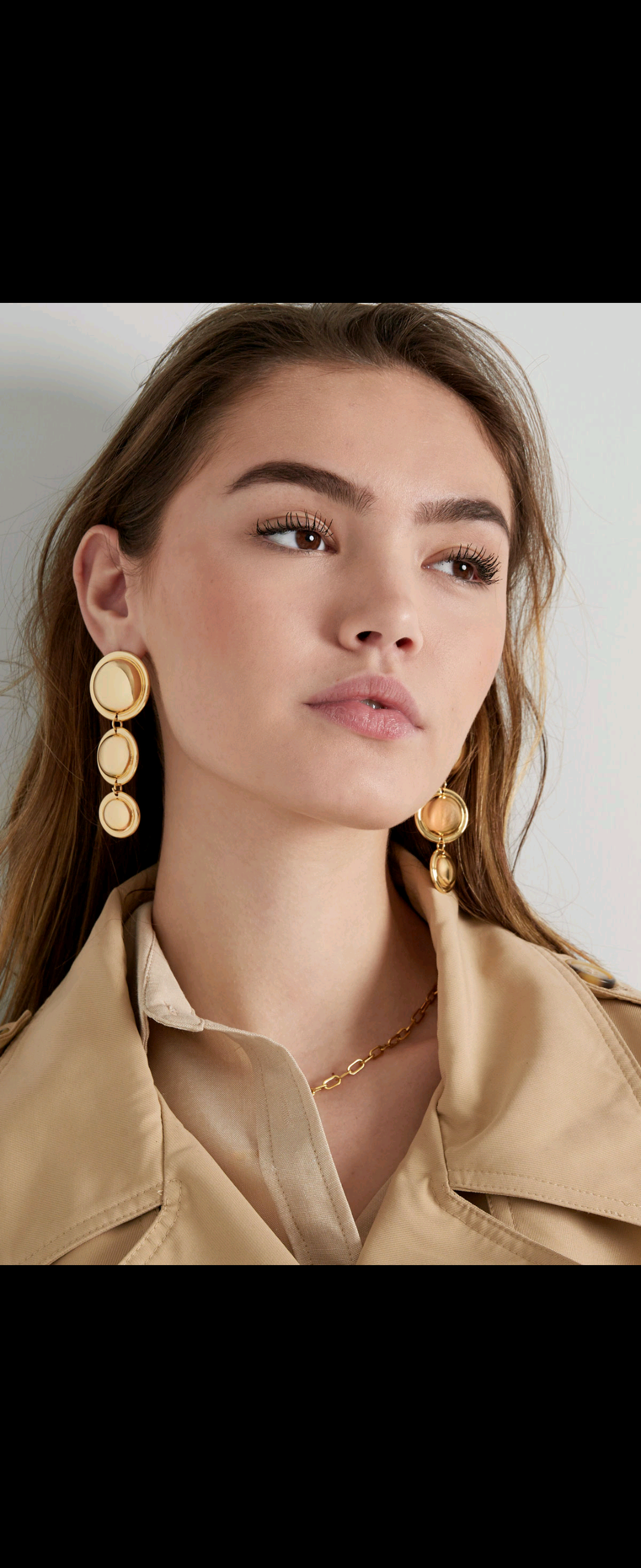 Gold Circle Drop Earring