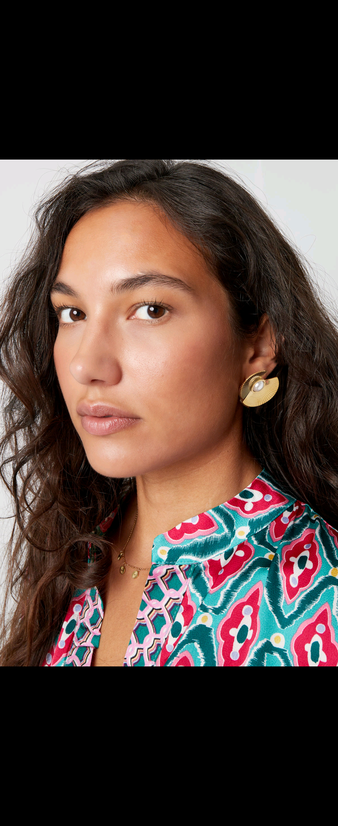 Gold Swirl Earring